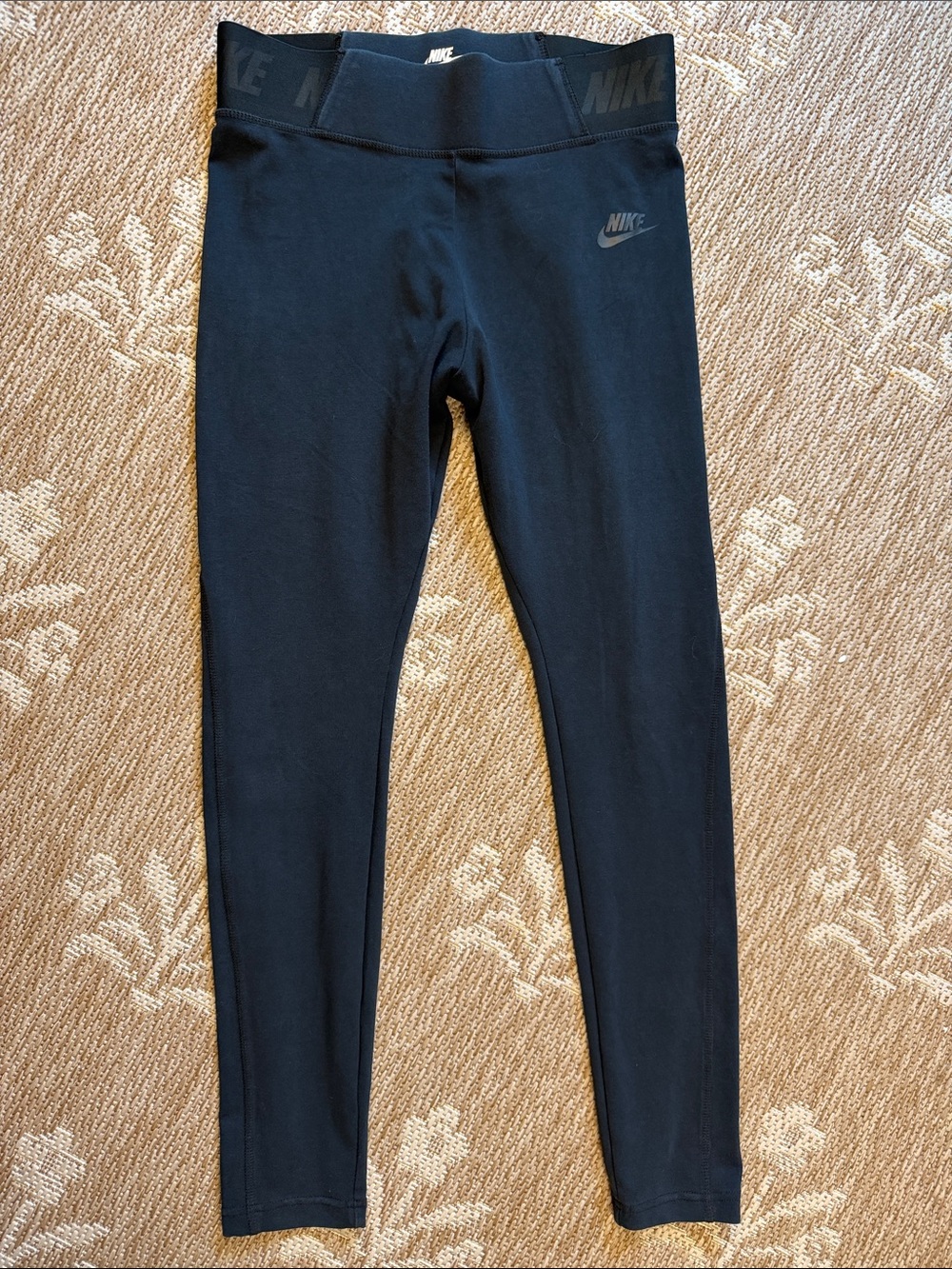 Nike  Black Logo Performance Leggings